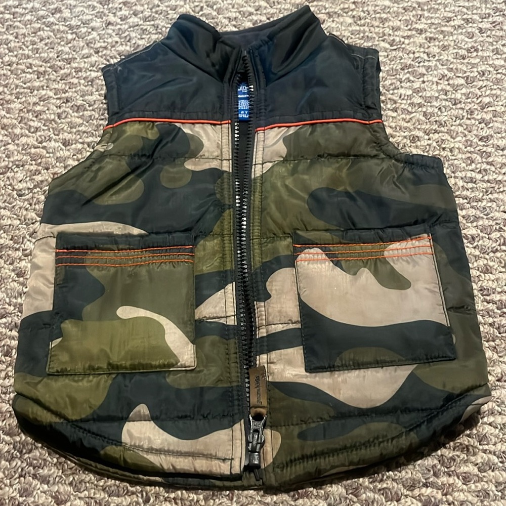 Oshkosh vest size 2T